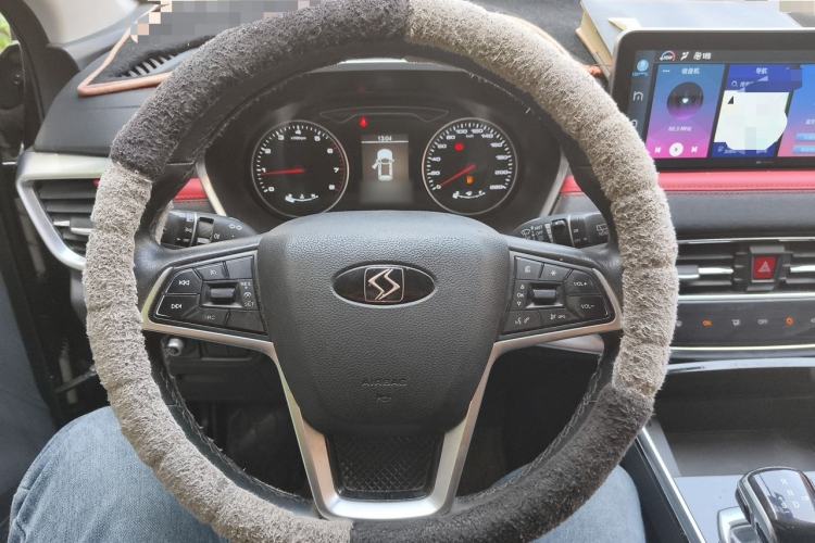 Used SOL X8 2021 300T DCT Leading Smart Connectivity Version 7 Seats Steering Wheel