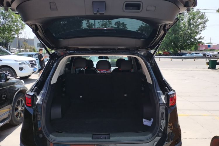 Used SOL X8 2021 300T DCT Prestige Smart Connectivity Edition 5-seater Trunk
