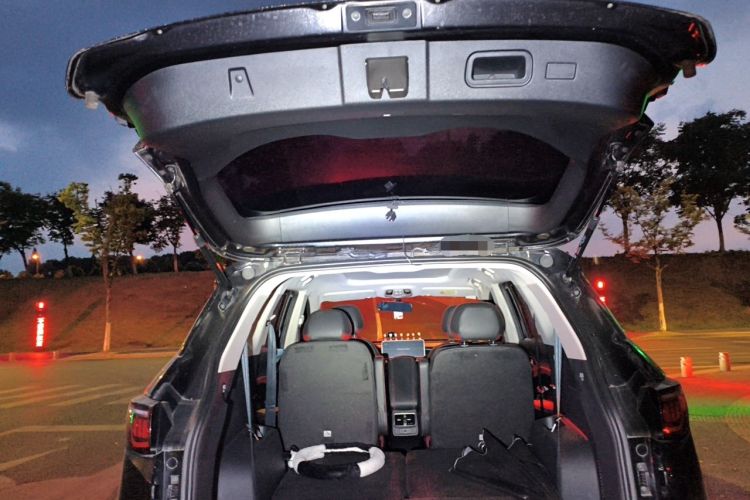 Used SOL X8 2021 300T DCT Prestige Smart Connect Edition 6 Seats Trunk