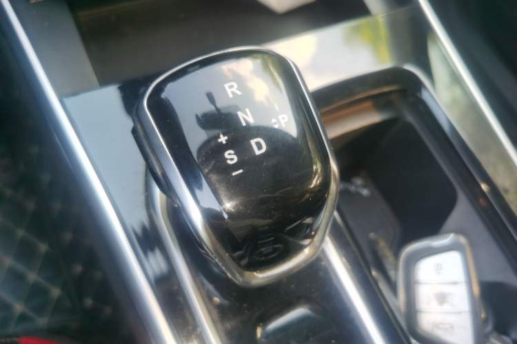 Used SOL X8 2021 300T DCT Panoramic Luxury Edition 6 Seats Vehicle Key