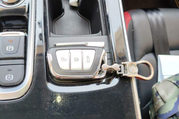 Used SOL X8 2021 300T DCT Leading Smart Connectivity Version 6 Seats Vehicle Key