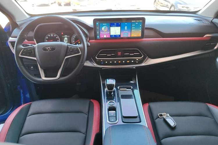 Used SOL X8 2021 300T DCT Luxury Smart Connect Edition 7 Seats Center Console