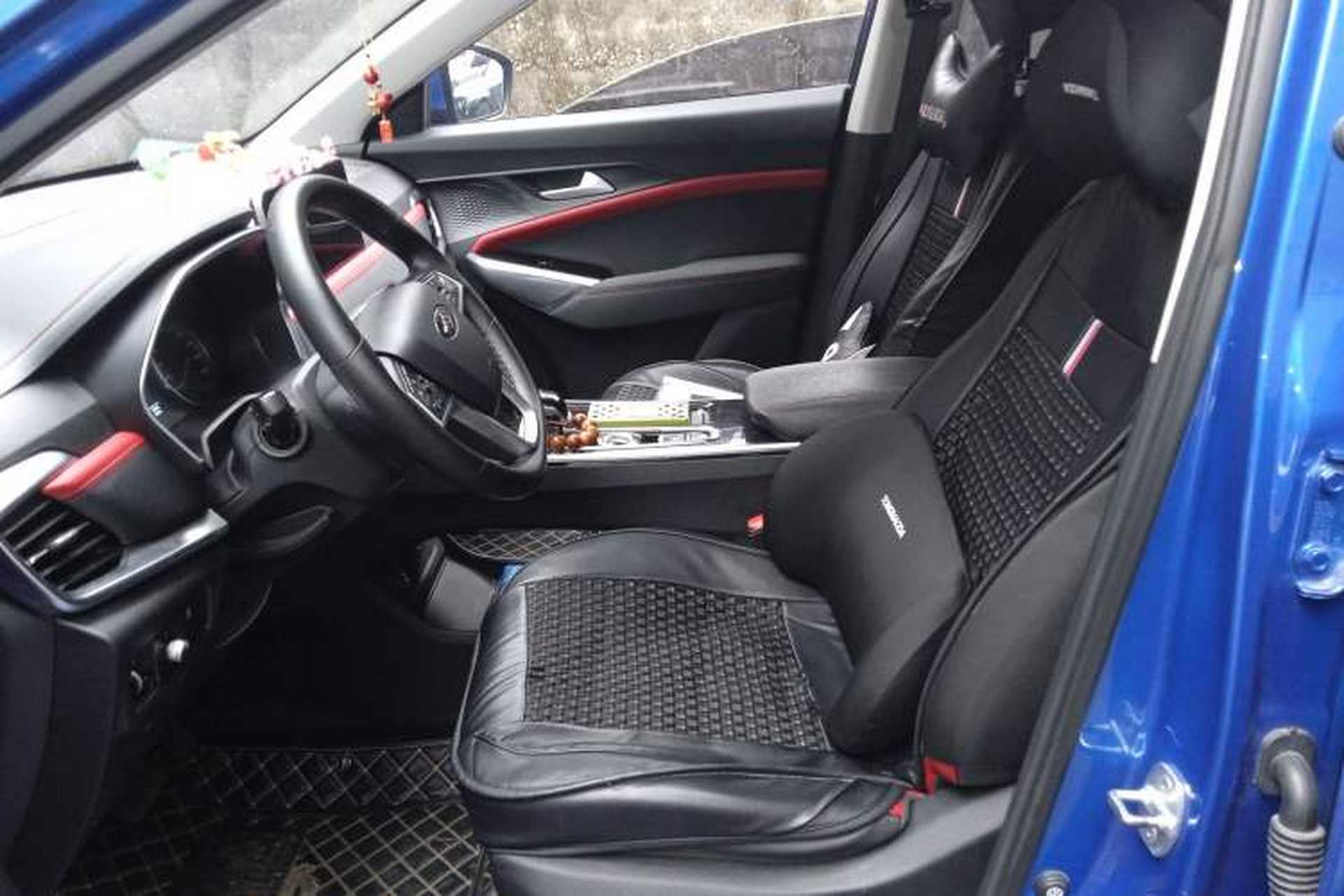 Used SOL X8 2021 300T DCT Leading Smart Connectivity Version 6 Seats Left Front Seat