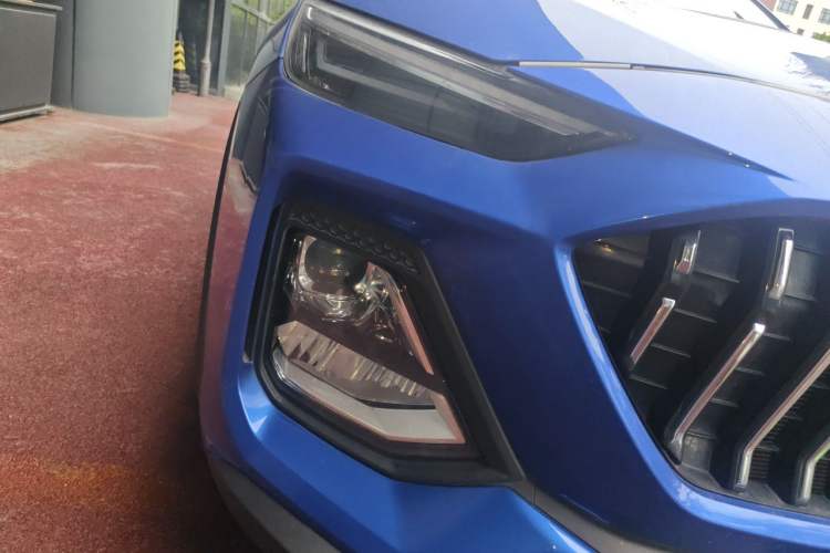 Used SOL X8 2021 300T DCT Prestige Smart Connectivity Edition 5-seater Right Front Headlight