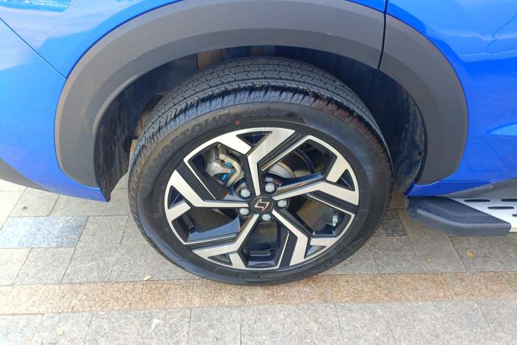Used SOL X8 2021 300T DCT Leading Smart Connectivity Version 6 Seats Right Rear Wheel Hub