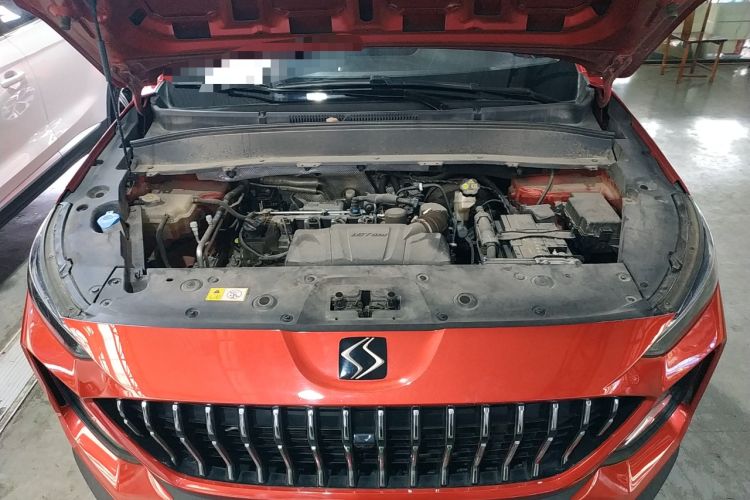 Used SOL X8 2021 300T DCT Luxury Smart Connect Edition 5 Seats Engine Bay