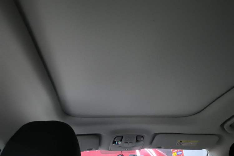 Used SOL X8 2021 300T DCT Prestige Smart Connect Edition 6 Seats Headliner