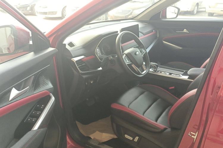 Used SOL X8 2021 300T DCT Luxury Smart Connect Edition 6 Seats Interior 3
