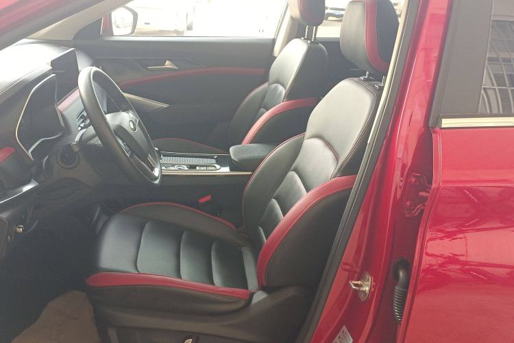 Used SOL X8 2021 300T DCT Luxury Smart Connect Edition 6 Seats Left Front Seat