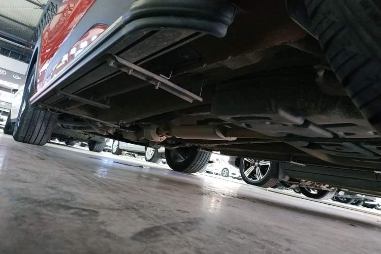 Used SOL X8 2021 300T DCT Luxury Smart Connect Edition 5 Seats Left Side Sill