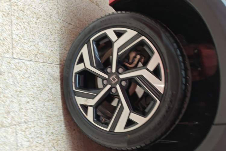 Used SOL X8 2021 300T DCT Prestige Smart Connectivity Edition 5-seater Right Rear Wheel Hub