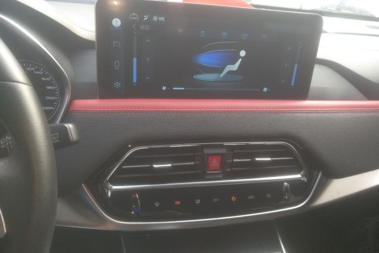 Used SOL X8 2021 300T DCT Luxury Smart Connect Edition 6 Seats Audio And AC Panel