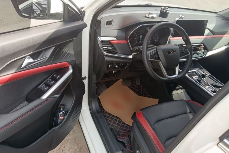 Used SOL X8 2021 300T DCT Leading Smart Connectivity Version 7 Seats Driver Seat