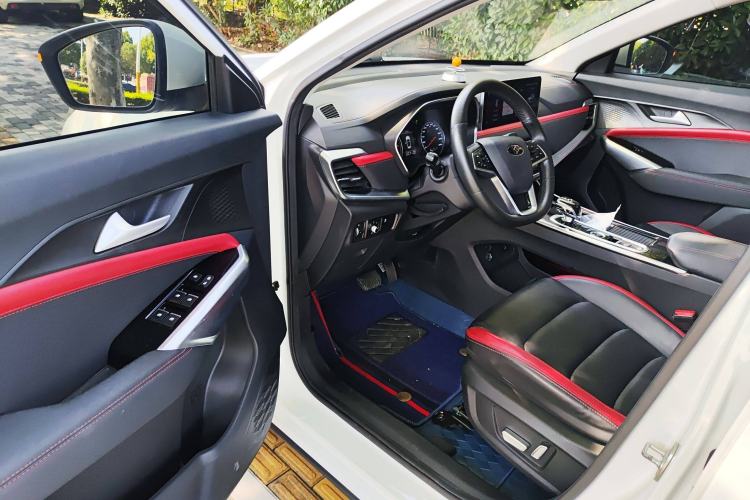 Used SOL X8 2021 300T DCT Luxury Smart Connect Edition 6 Seats Driver Seat