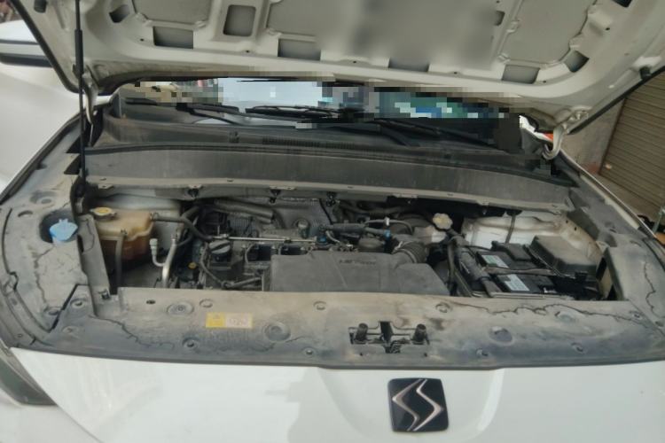 Used SOL X8 2021 300T DCT Leading Smart Connectivity Version 6 Seats Engine Bay
