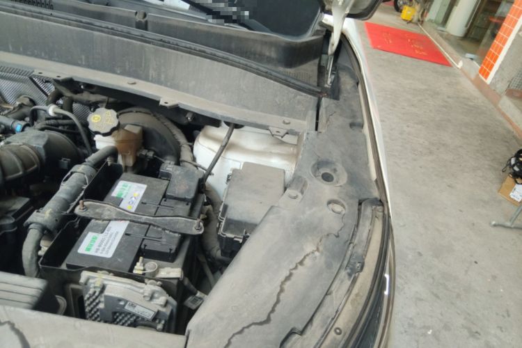 Used SOL X8 2021 300T DCT Leading Smart Connectivity Version 6 Seats Engine Bay Left