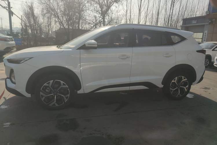 Used SOL X8 2021 300T DCT Luxury Smart Connect Edition 5 Seats Exterior 3