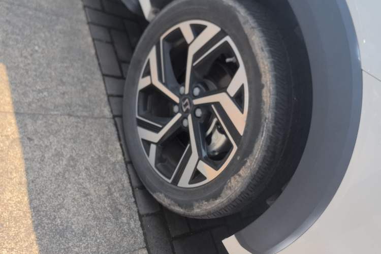Used SOL X8 2021 300T DCT Leading Smart Connectivity Version 7 Seats Exterior 7