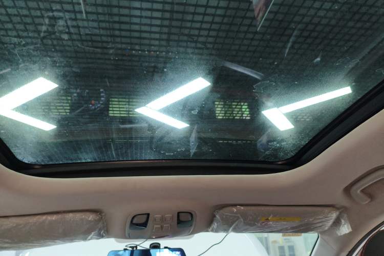 Used SOL X8 2021 300T DCT Luxury Smart Connect Edition 5 Seats Headliner