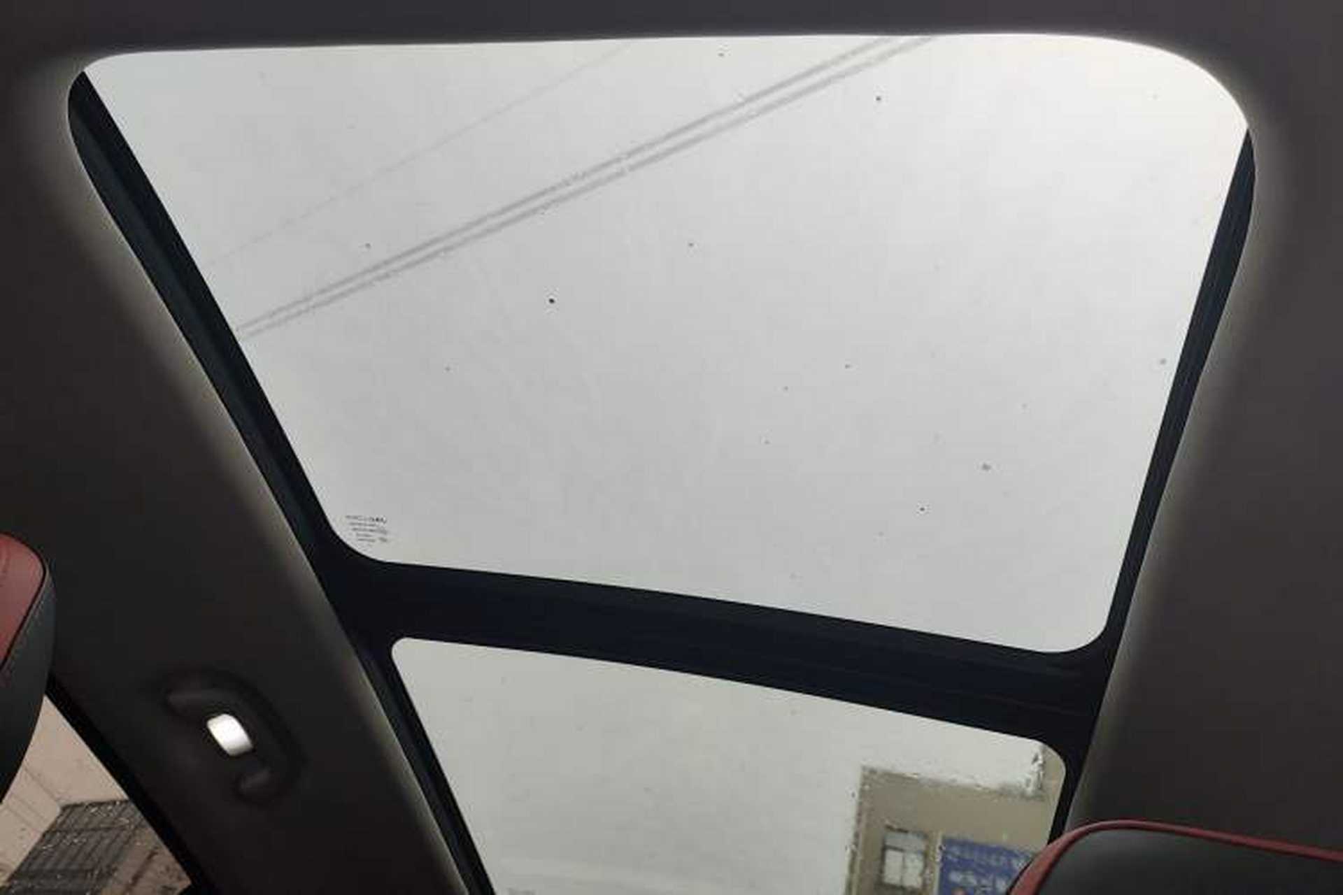 Used SOL X8 2021 300T DCT Leading Smart Connectivity Version 6 Seats Headliner
