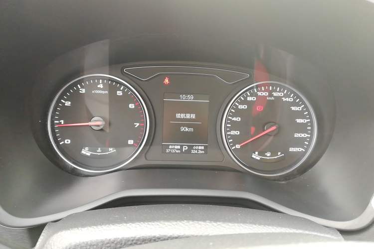 Used SOL X8 2021 300T DCT Leading Smart Connectivity Version 6 Seats Instrument Cluster