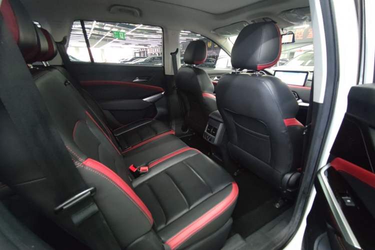 Used SOL X8 2021 300T DCT Luxury Smart Connect Edition 7 Seats Interior 10