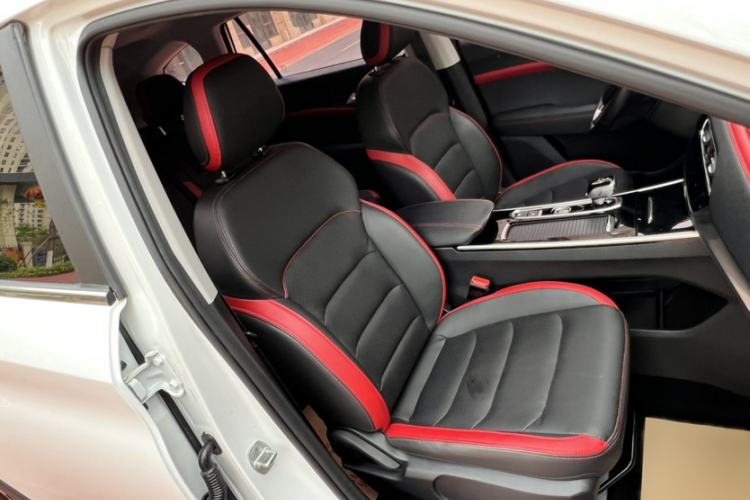 Used SOL X8 2021 300T DCT Luxury Smart Connect Edition 5 Seats Interior 12