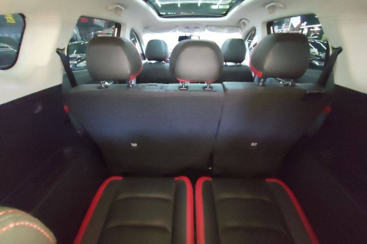 Used SOL X8 2021 300T DCT Luxury Smart Connect Edition 7 Seats Interior 13