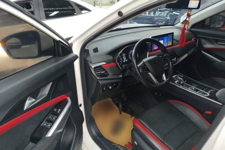 Used SOL X8 2021 300T DCT Luxury Smart Connect Edition 5 Seats Interior 3