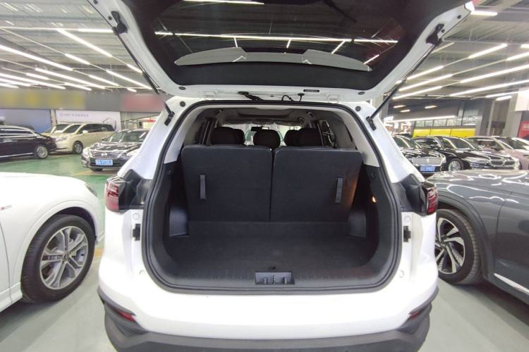 Used SOL X8 2021 300T DCT Luxury Smart Connect Edition 7 Seats Interior 6