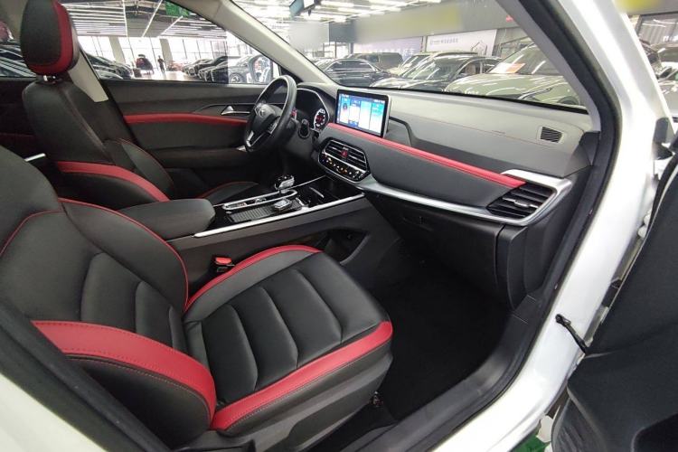 Used SOL X8 2021 300T DCT Luxury Smart Connect Edition 7 Seats Interior 8