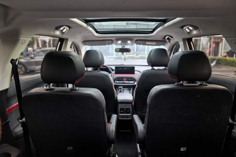 Used SOL X8 2021 300T DCT Luxury Smart Connect Edition 6 Seats Interior 8