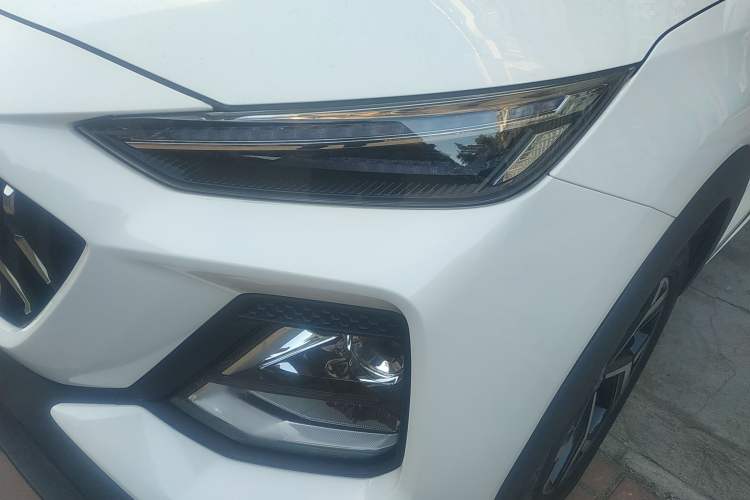Used SOL X8 2021 300T DCT Prestige Smart Connect Edition 7 Seats Left Front Headlight