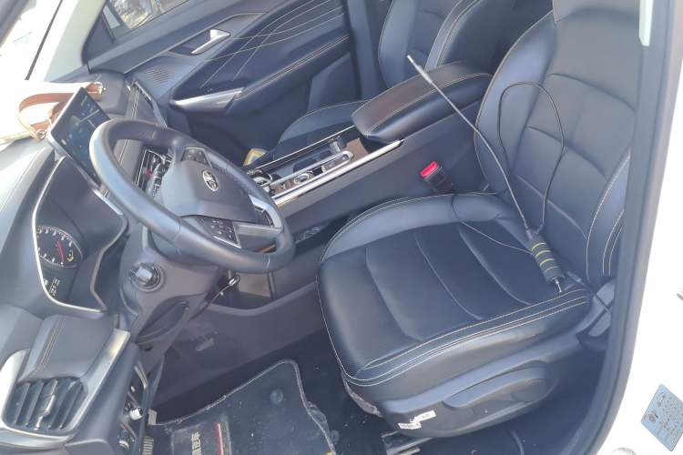 Used SOL X8 2021 300T DCT Comfort Edition 6 Seats Left Front Seat