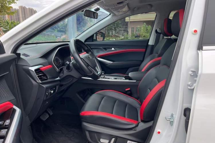 Used SOL X8 2021 300T DCT Prestige Smart Connect Edition 7 Seats Left Front Seat
