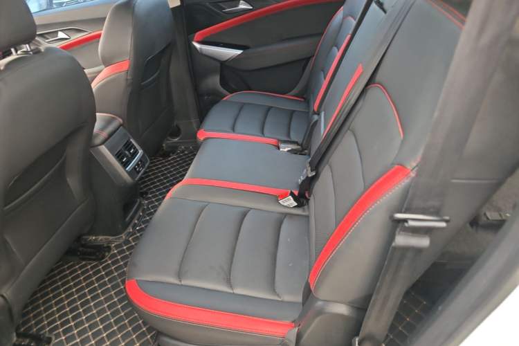 Used SOL X8 2021 300T DCT Luxury Smart Connect Edition 7 Seats Left Rear Seat