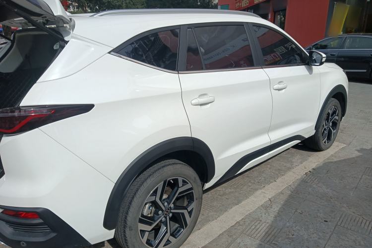 Used SOL X8 2021 300T DCT Leading Smart Connectivity Version 7 Seats Rear Right 45 Deg