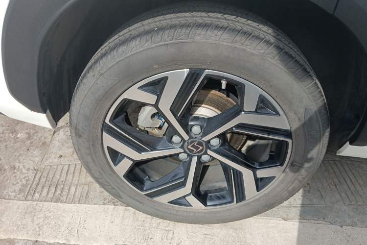 Used SOL X8 2021 300T DCT Leading Smart Connectivity Version 7 Seats Right Rear Wheel Hub