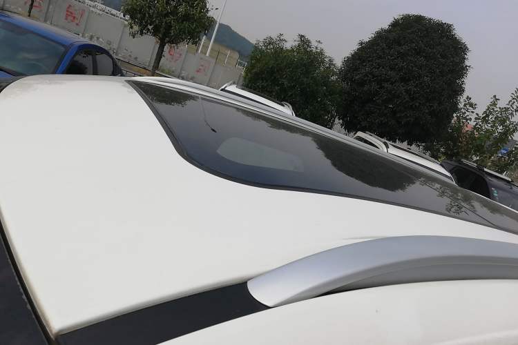 Used SOL X8 2021 300T DCT Leading Smart Connectivity Version 6 Seats Roof