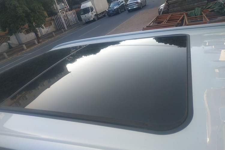 Used SOL X8 2021 300T DCT Prestige Smart Connect Edition 7 Seats Roof