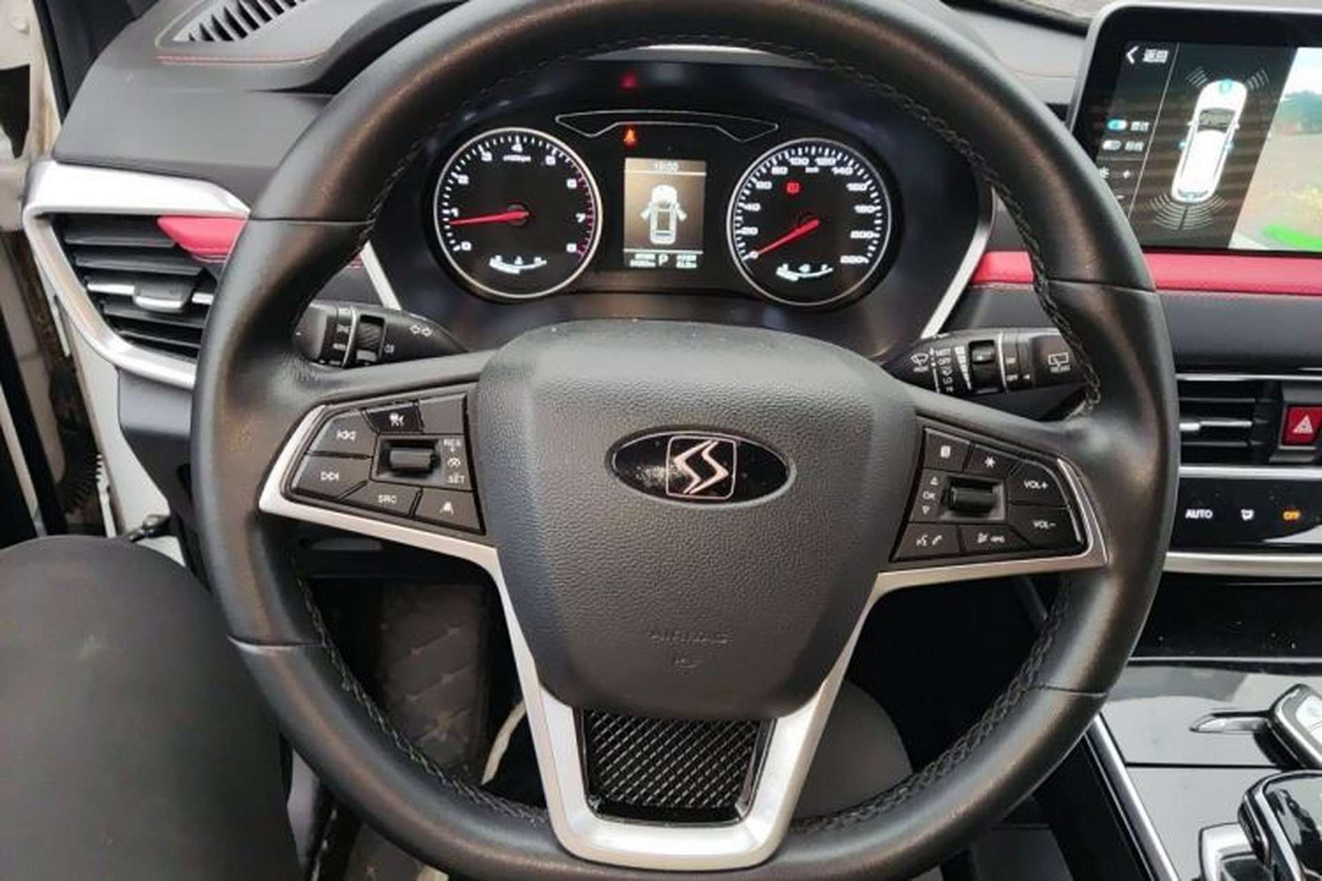 Used SOL X8 2021 300T DCT Prestige Smart Connect Edition 7 Seats Steering Wheel