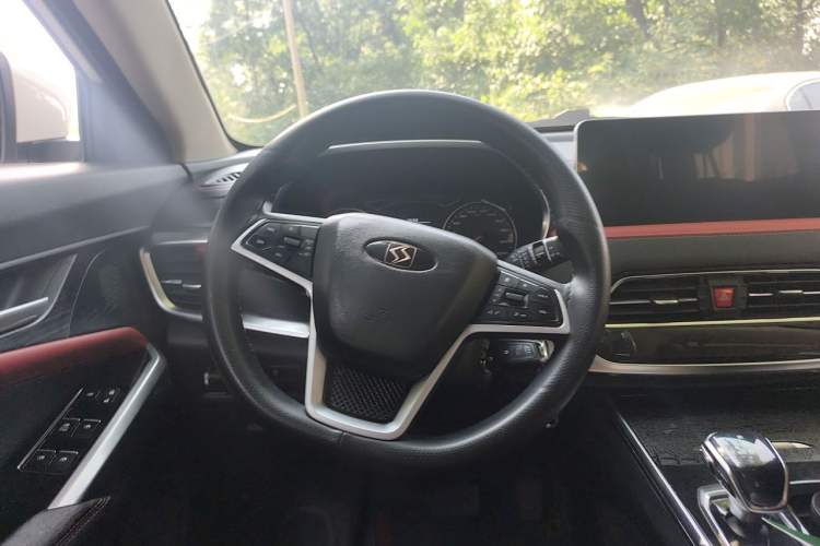 Used SOL X8 2021 300T DCT Panoramic Luxury Edition 5 Seats Steering Wheel