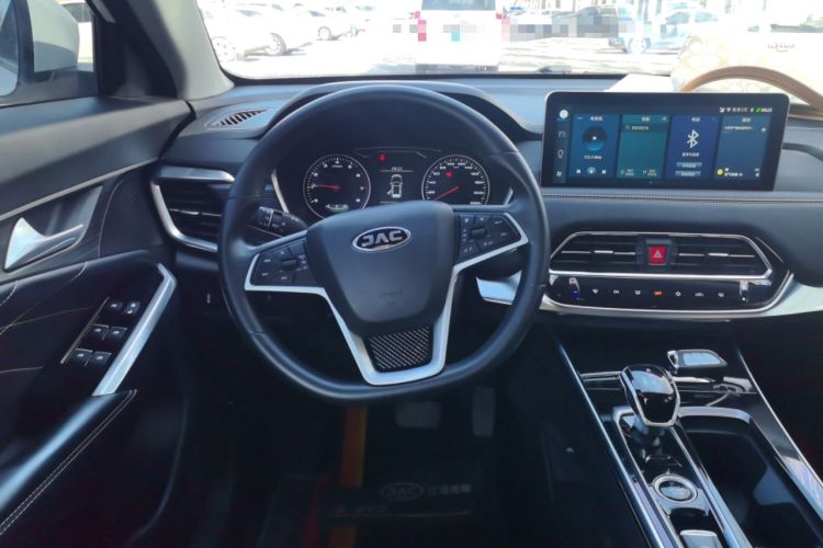 Used SOL X8 2021 300T DCT Comfort Edition 6 Seats Steering Wheel
