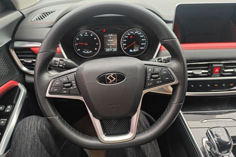 Used SOL X8 2021 300T DCT Luxury Smart Connect Edition 5 Seats Steering Wheel