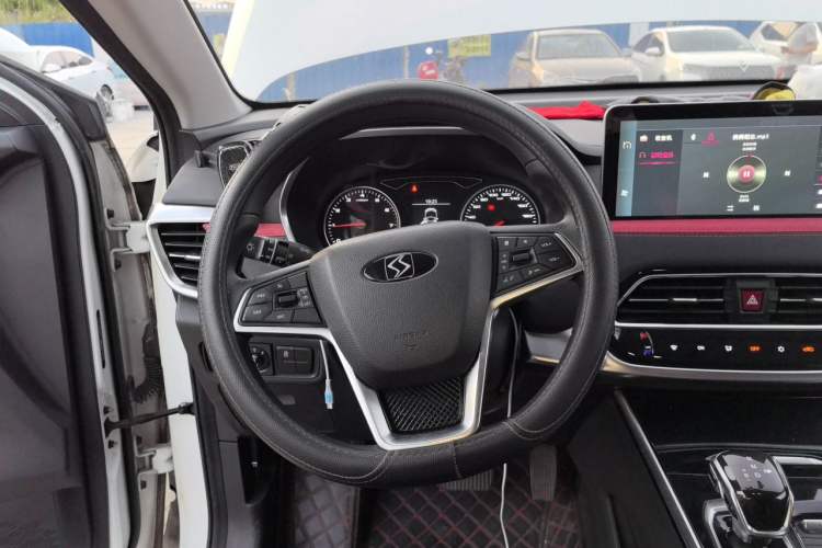 Used SOL X8 2021 300T DCT Panoramic Luxury Edition 6 Seats Steering Wheel
