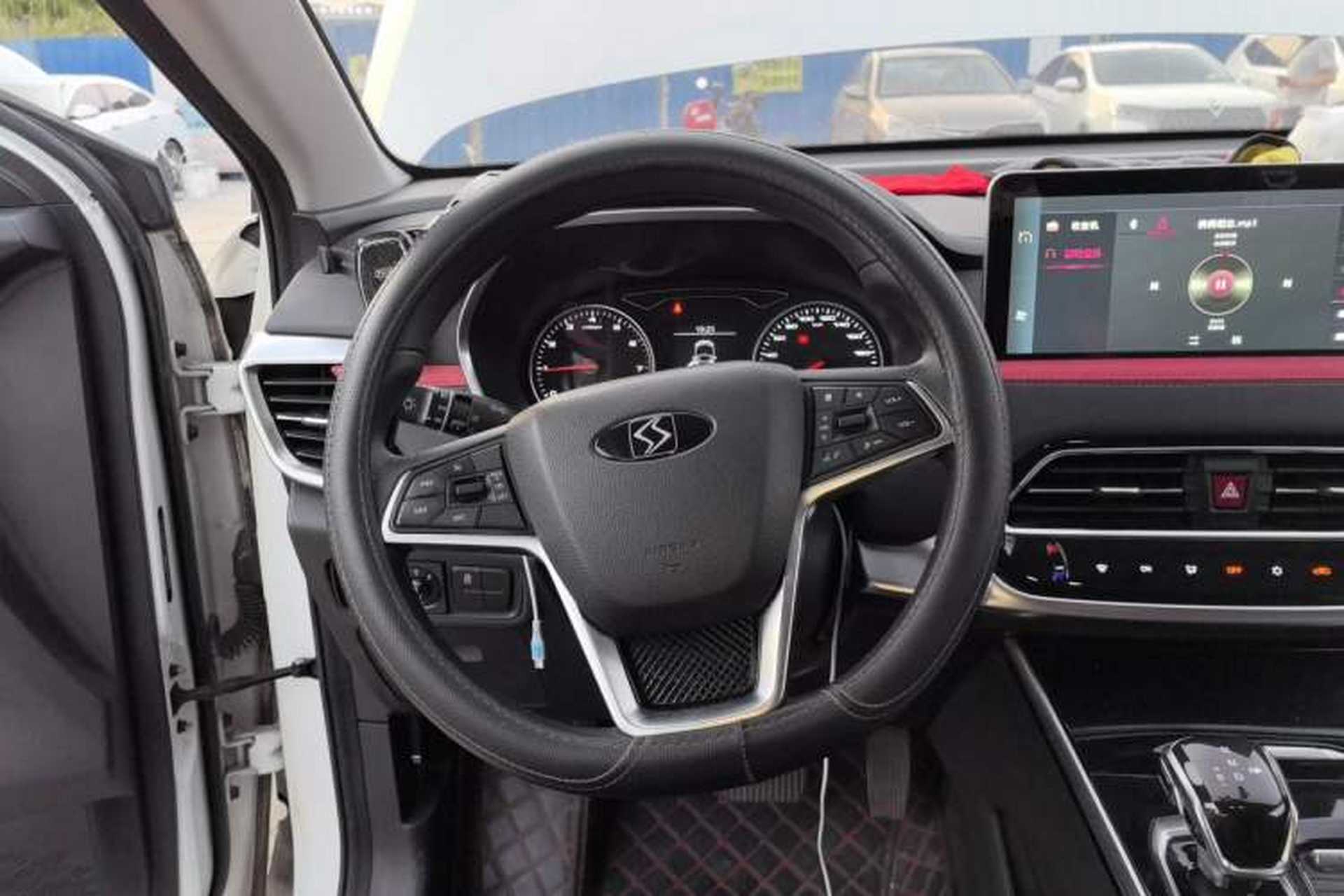 Used SOL X8 2021 300T DCT Panoramic Luxury Edition 6 Seats Steering Wheel