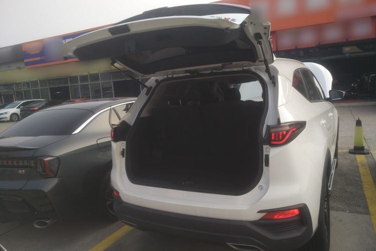 Used SOL X8 2021 300T DCT Luxury Smart Connect Edition 6 Seats Trunk
