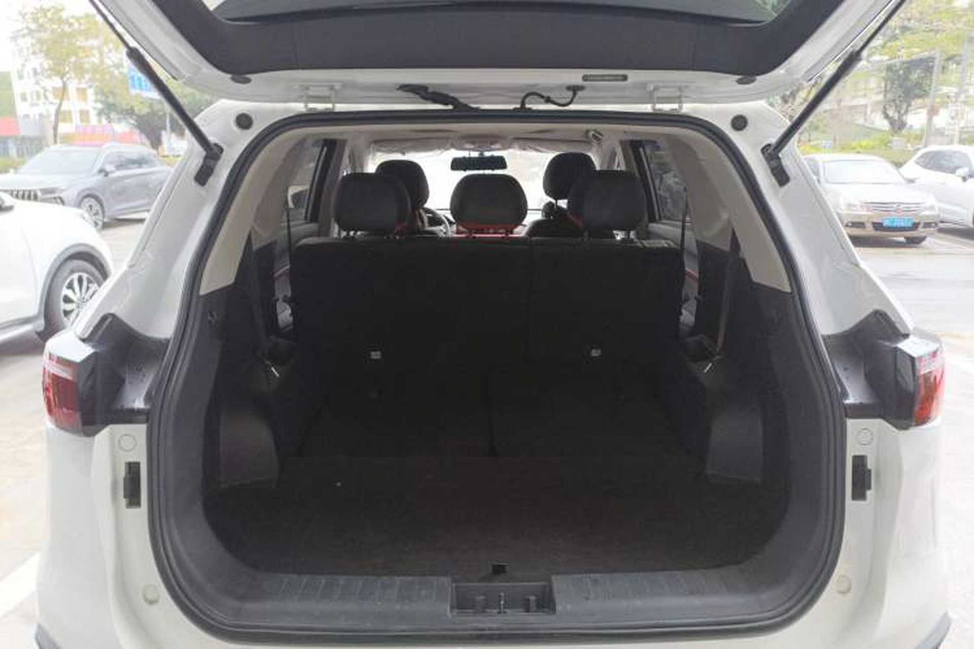 Used SOL X8 2021 300T DCT Panoramic Luxury Edition 7 Seats Trunk