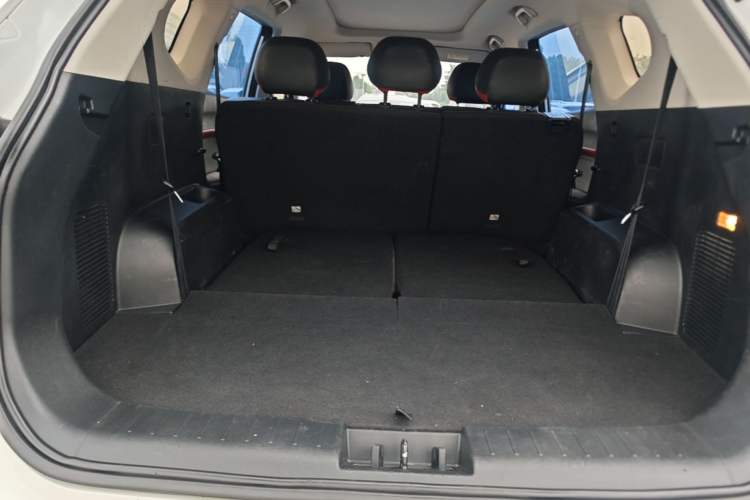 Used SOL X8 2021 300T DCT Luxury Smart Connect Edition 7 Seats Trunk