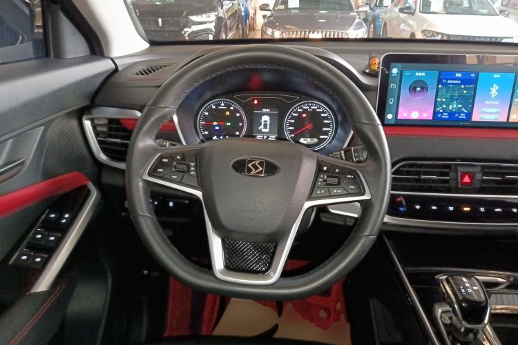 Used SOL X8 2022 Da Sheng Edition 300T DCT Xingzhe Model 7 Seats Steering Wheel